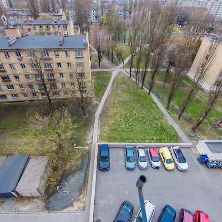 Просторная Однокомнатная Квартира Возле Скоростного Трамвая Kyiv Exterior foto