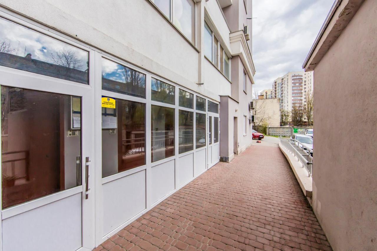 Просторная Однокомнатная Квартира Возле Скоростного Трамвая Kyiv Exterior foto